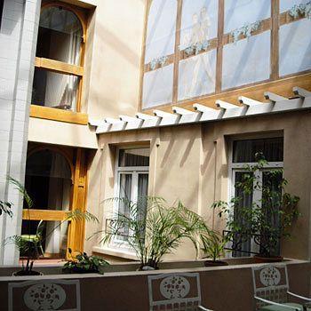 Le Grand Hotel 생캉탱 외부 사진